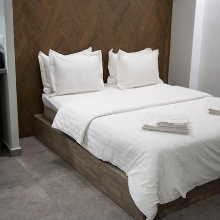 Rooster Suites Atenas Exterior foto