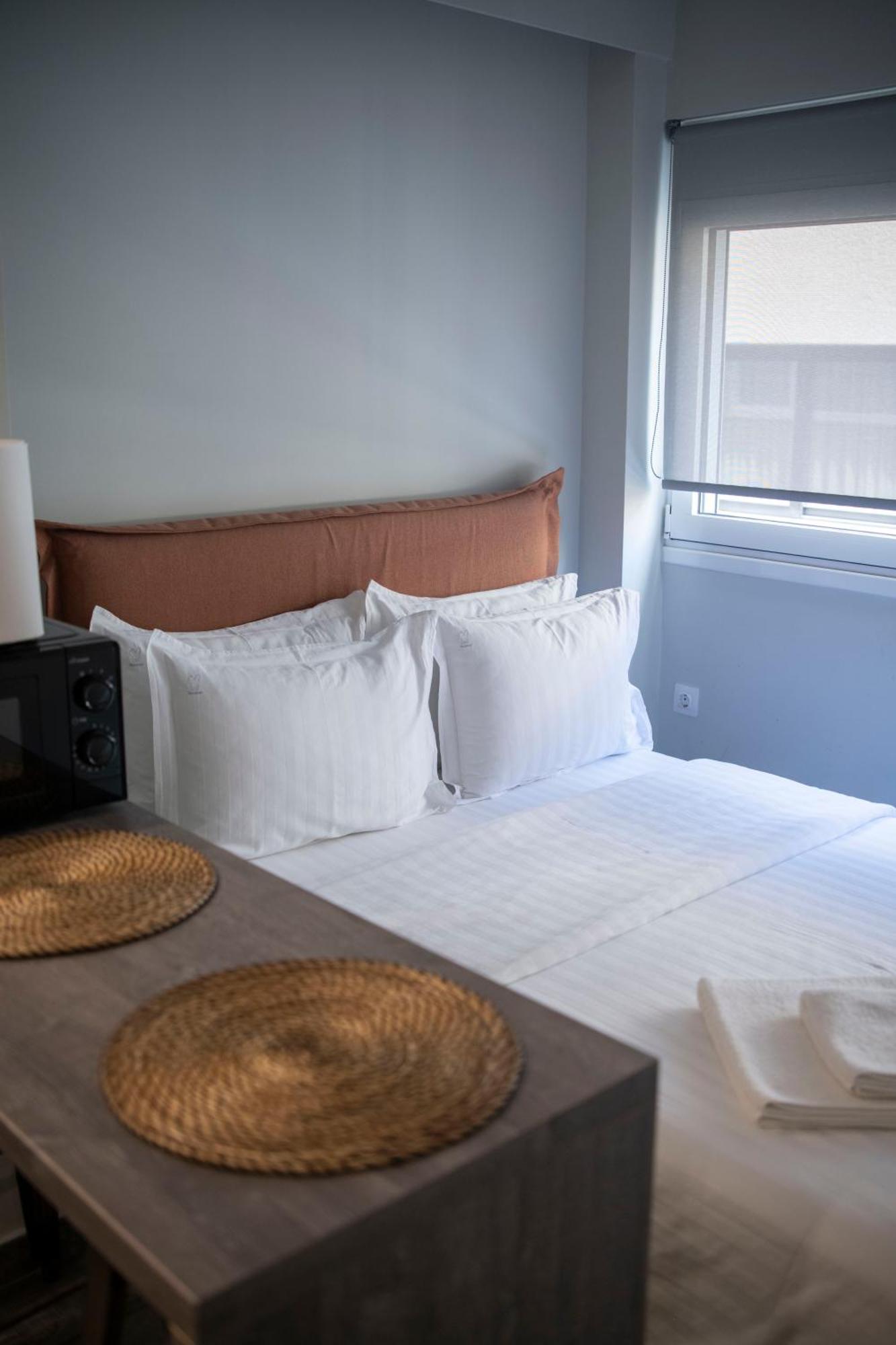 Rooster Suites Atenas Exterior foto